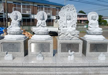 八尊仏像